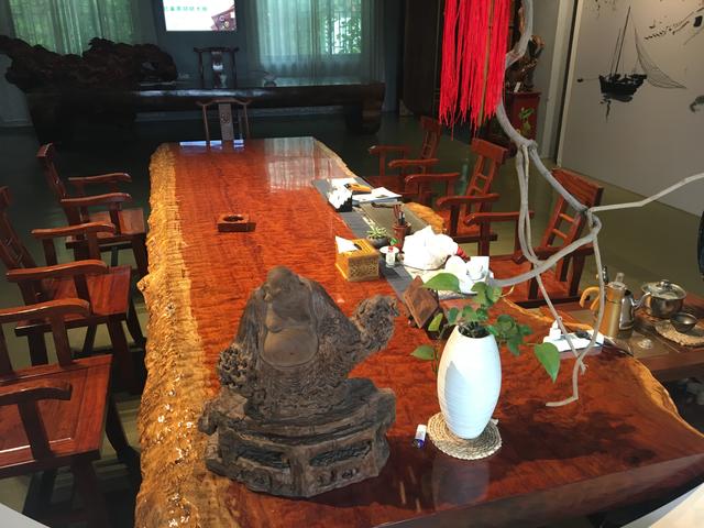 如何存放巴花原木，巴花原木图片（云南小伙8000买89吨非洲丑木）