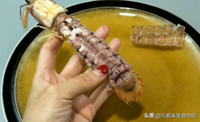 皮皮虾怎么剥皮，皮皮虾怎么剥（皮皮虾好吃不好剥）