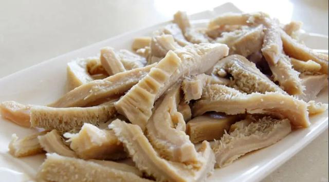 牛有几个胃，牛有几个胃子（牛的四个胃都有啥用）