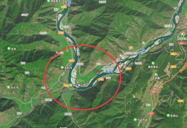 长江流入哪个海，长江汇入哪个海（其中一条往南流到印度洋）