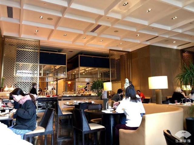 华尔道夫酒店什么档次，上海华尔道夫酒店什么档次（打卡全国仅三家的华尔道夫）