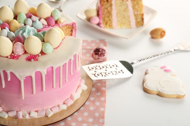 奶油蛋糕放冰箱可以放几天，蛋糕吃不完可以放冰箱吗（重庆欧艺培训学校告诉你冷冻蛋糕）