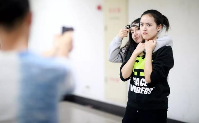 蒋俐玮（蒋立伟），《爆丸小子》的龙凌音（蒋俐玮近照）