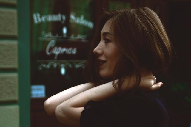 不纠缠的女人段位太高，断联后男人熬不住的表现（这一种女人才是最高段位）