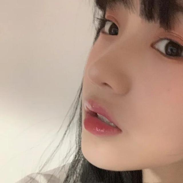 动漫女生头像   今天天气很好适合打打闹闹微信，动漫女生头像   今天天气很好适合打打闹闹，更适合亲亲抱抱（女生：可以获得漂亮并且温柔）