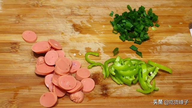 泡面怎么煮更好吃，泡面怎么煮更好吃电影（教你煮方便面的正确姿势）