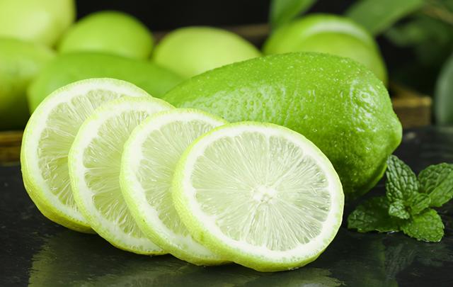 柠檬花的养殖方法和注意事项，养柠檬花要注意什么（一年四季都能开花结果的香水柠檬）