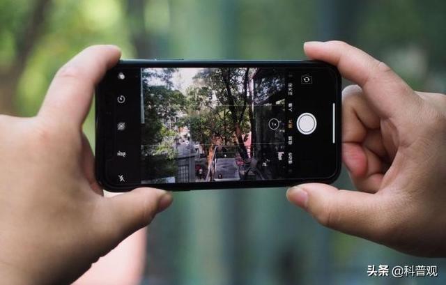 人眼的像素有多高，人眼的像素是多少（人眼像素高达5.76亿）