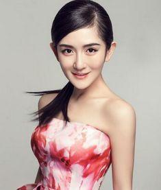 戎祥的指头是怎么没的，戎祥怎么读（从“湖南一姐”沦落到“万众讨厌”）