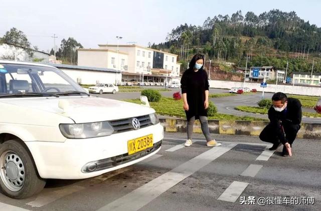 脑子笨反应慢的人学车怎么办，女孩子脑子笨数学差怎么办（但完全可以拿到驾照）