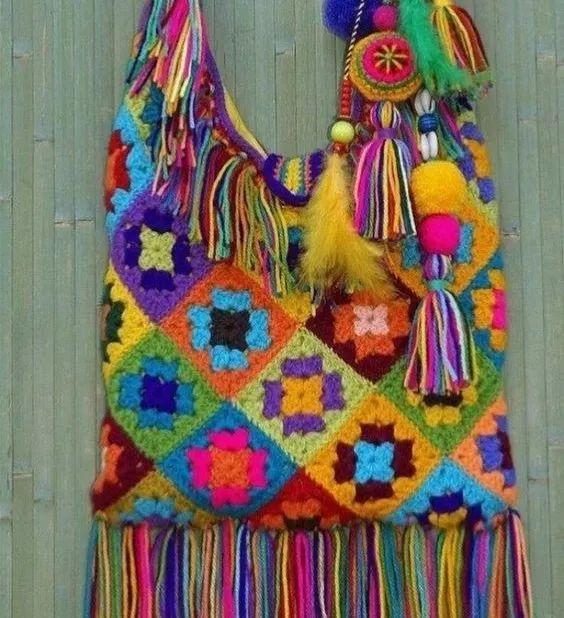 钩针编织小包包，钩编简单的小包包（只要毛线或花片就可钩出）