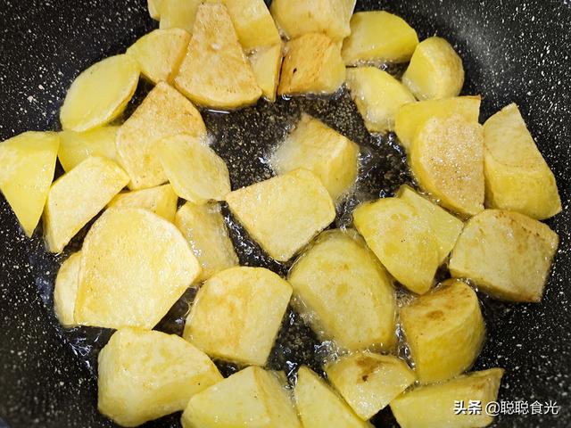 在家自己做铁板烧烤种类，这个秘制配方味道很正宗