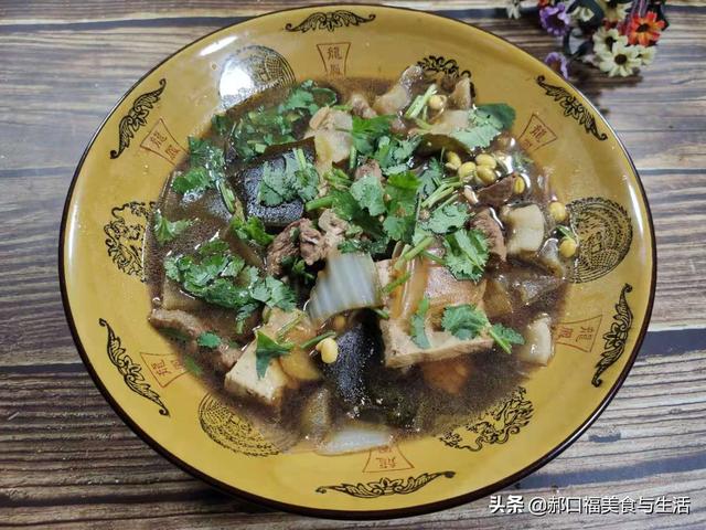 粉皮靠肉怎么做好吃的窍门，粉皮肉怎么做才好吃（一道吃完让你30年忘不掉的美味佳肴）