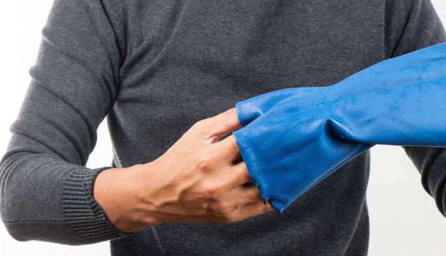 毛衣起球怎么办，毛衣起球怎么解决（让你的毛衣恢复如新）