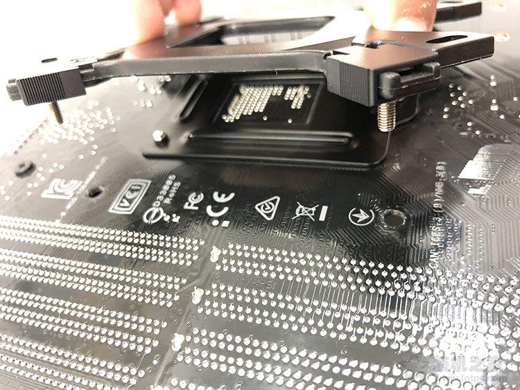 电脑主机的结构图解说明，主机箱内部结构图高清带名称及介绍