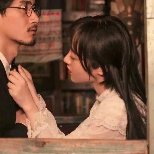 小短裙，微信头像，小短裙（情侣头像丨没能遇见你）
