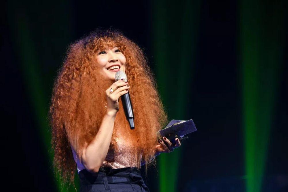 八十年代迪斯科女王张蔷(潇洒离开,央视请她重新出山) - 龙腾网