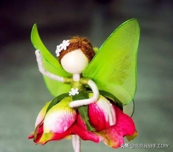 家里的假花怎么处理掉，室内有假花怎么办（一根铁丝一个球就能让她惊艳无比）