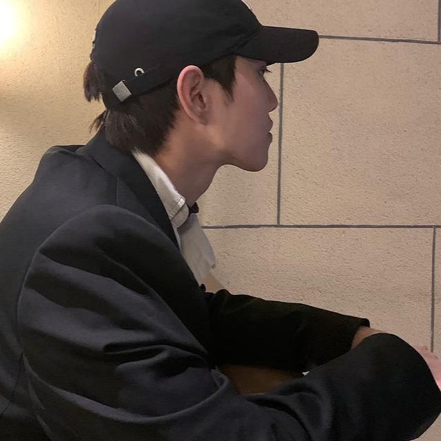 超丧男生头像微信，超丧男生头像（每日一更之臭弟弟头像日系韩系男头像丧）