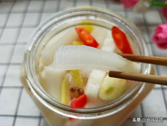 怎么腌制白萝卜又脆又好吃，白萝卜怎么腌制好吃又脆（还是传统做法实用）