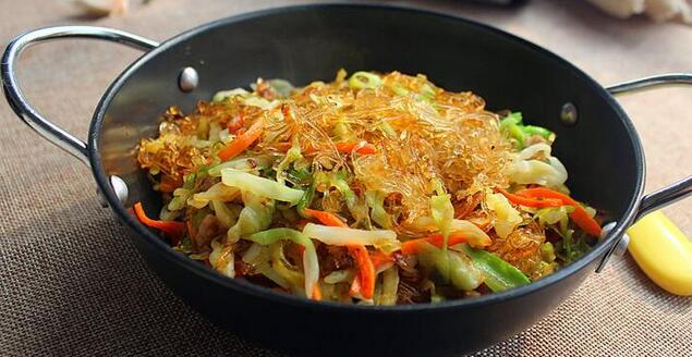 圖片[8]-【圓白菜炒粉絲】做法步驟圖 又美味 自己在家做比買的好吃-起舞食譜網