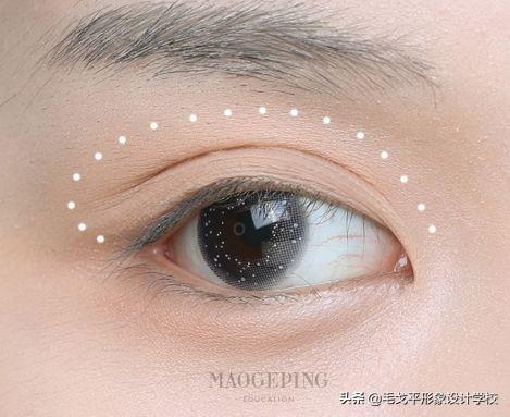 可爱开眼角下垂眼妆，可爱开眼角下垂眼妆无辜可爱迷死男友（学会了还做什么开眼角手术）