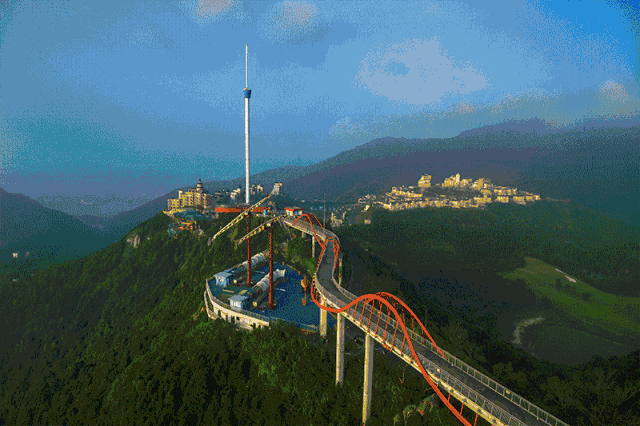 东部华侨城大峡谷，东部华侨城大峡谷人造瀑布叫什么（东部华侨城暑假欢乐曲）