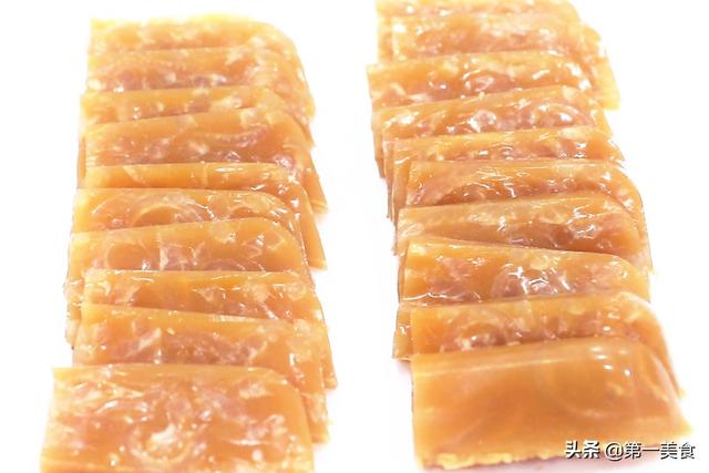 皮冻怎么做，做猪皮冻怎么做（过年做猪皮冻，牢记“2不用”）