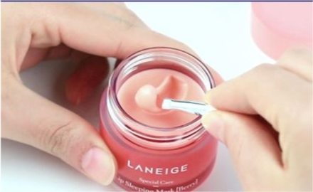 涂口红不沾杯的正确方法，涂口红不沾杯的正确方法视频（口红不沾杯、不掉色）