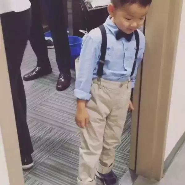 权律二呆萌搞怪可爱图片，权律二头像可爱搞怪（谢飞机、小刚几、权律二…长期霸屏的网红表情包们长大了...）