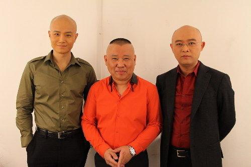 乐嘉回应强吻谢娜事件，他感情坎坷，一共有三段婚姻，三个孩子