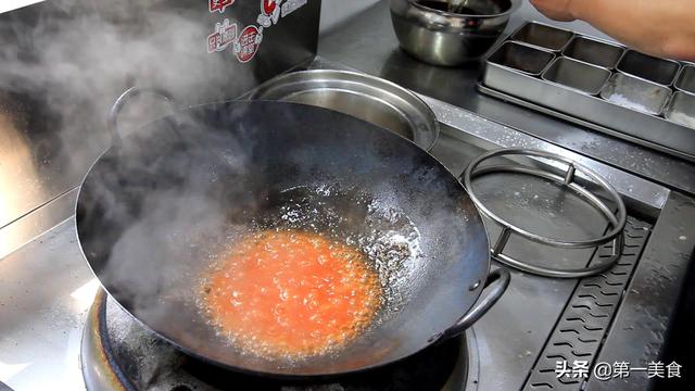正宗糖醋鱼片的做法，正宗糖醋鱼片的做法视频（厨师长教你做地道的糖醋鱼）