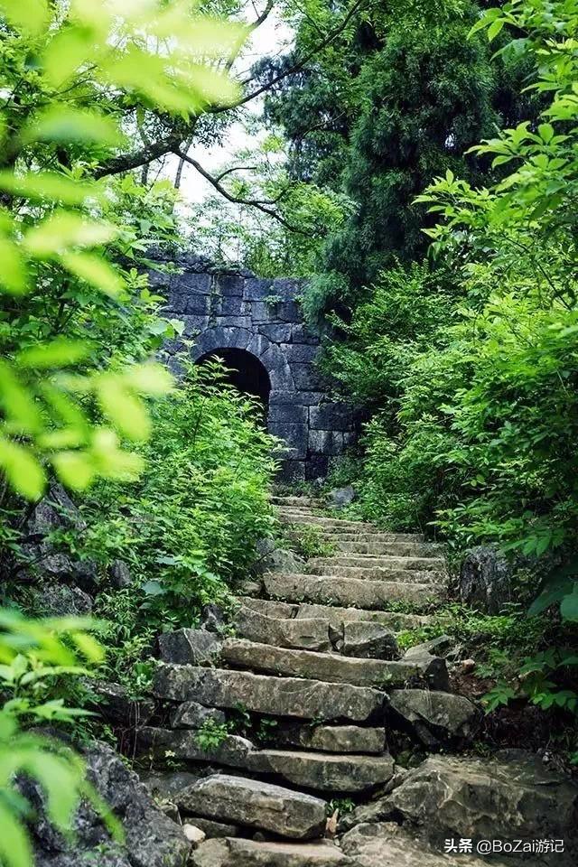 广西阳朔旅游景点，阳朔旅游十大必玩景点（到广西阳朔旅游不能错过这10大景点）