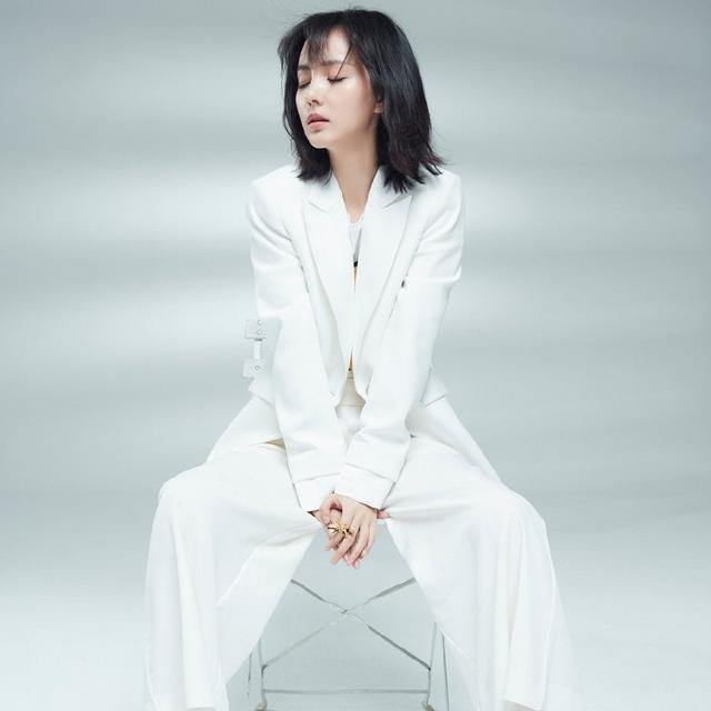 程小蒙个人简介，程小蒙是谁的前女友（程小蒙飒爽干练性感写真图片）
