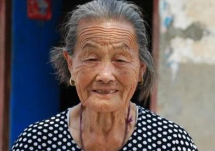 近亲结婚的案例（湖北母亲近亲结婚）