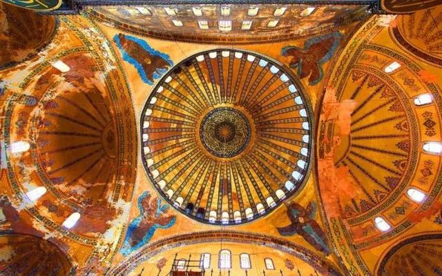 百夫长黑金卡是什么卡，百夫长黑金卡有几张（王思聪同款“百夫长黑卡”真的好用吗）