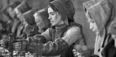 悲惨世界主人公，《悲惨世界》的主人公是谁（雨果的人道主义思想与空想主义思想）