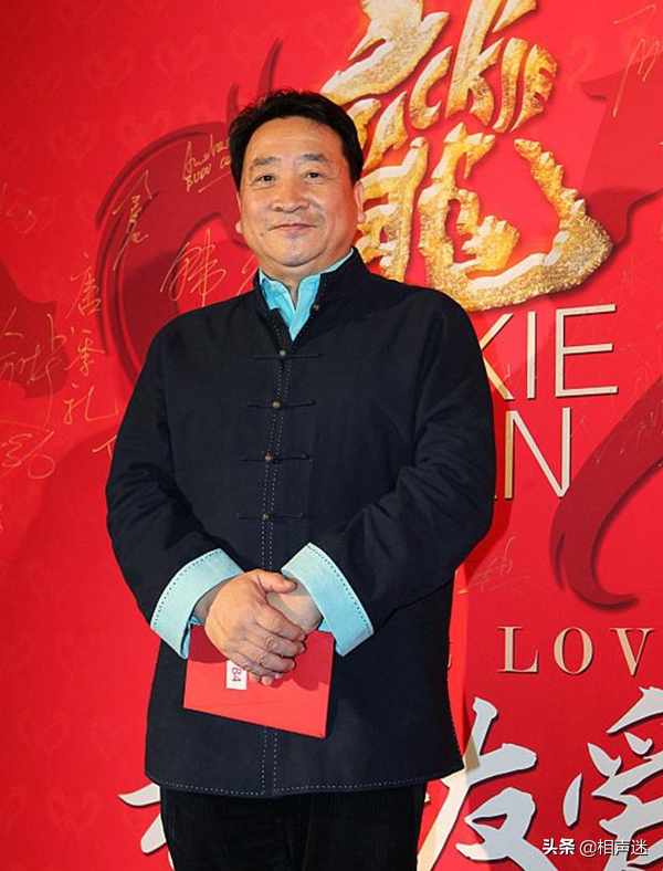 唐爱国的师傅是谁，唐爱国的师父（被戏称为只会一段相声也能成表演艺术家）