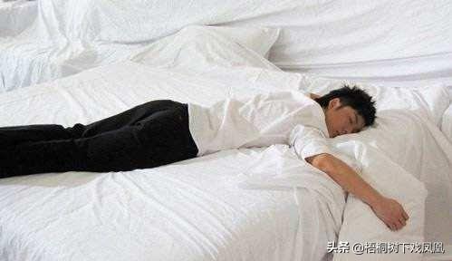 挺尸是什么意思，阿巴阿巴是什么意思（中国古人总结出一种最佳睡姿）