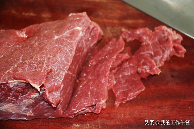 牛肉丸的制作方法，如何做出来的牛肉丸好吃（家庭版制作Q弹的牛肉丸）