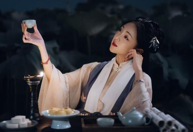 中秋节绝句古诗，中秋节绝句古诗有哪些（五首描写中秋节的古诗词）