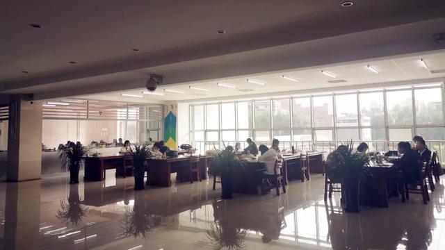 东北师范大学人文学院能三本升二本吗，东北师范大学人文学院是全日制本科学校国家承认吗（<二>东北师范大学人文学院）