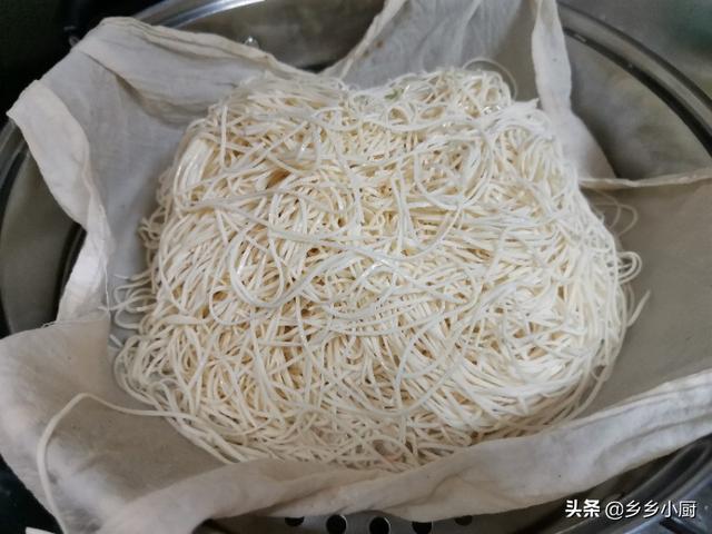 怎么做牛肉卤面，怎样做牛肉面卤（冬天吃卤面真得劲）