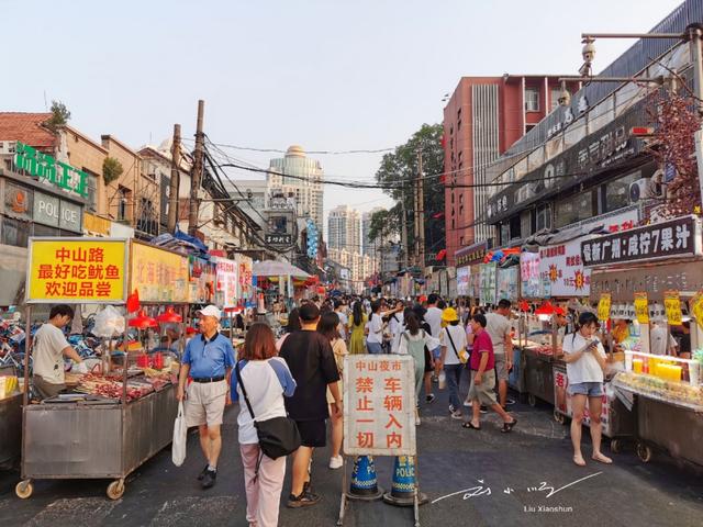 南宁最出名的美食街，南宁人却吐槽：外地人去的