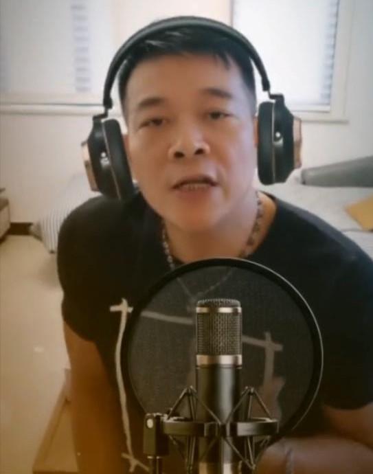 丧波是那个电影（在电影中是刘德华的“死对头”）