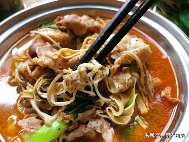 羊肉锅仔的家常做法，锅仔羊肉的做法（一个人份量也能吃到嗨）