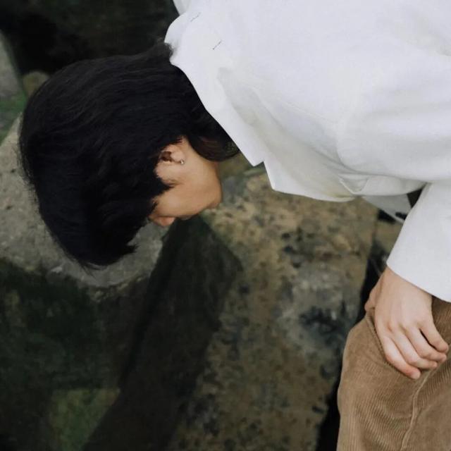 最凉不过人心图片，最凉不过人心，微信头像（也觉得冷可我不会拥抱别人）