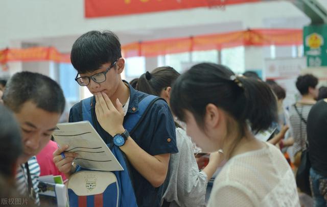 职业警校大专出来干嘛，2021专科警校出来干什么（专科层次公安院校公安专业）