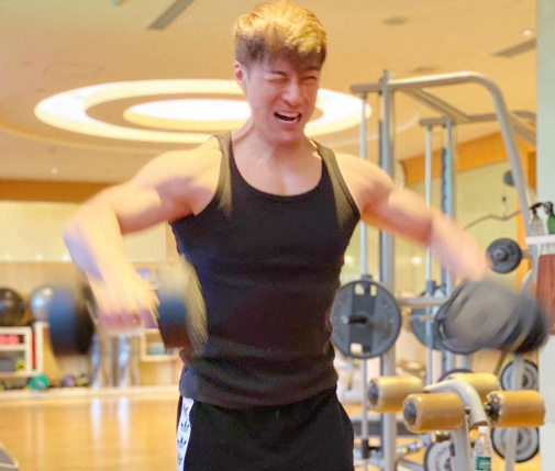 许绍洋主演的电视剧有哪些，许绍洋演过什么电视剧（《海豚湾恋人》17年）