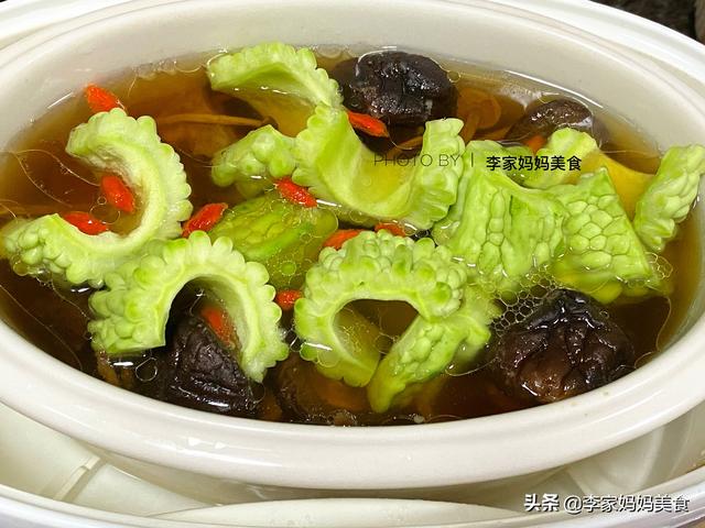 干茶树菇要泡多久，干茶树菇要泡多久可以煲汤（多给家人喝这汤）